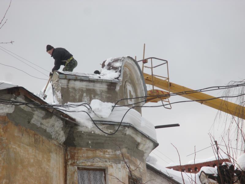 Крыши чистят ежедневно