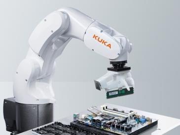 Робот Kuka1