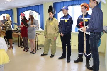 дети детского сада «Сказка», побывали на экскурсии в Вятского государственного университета в Омутнинске 2