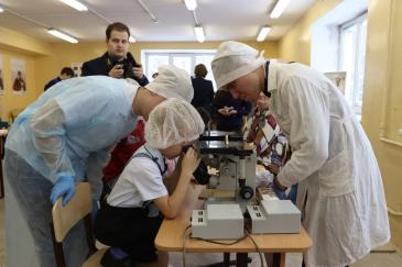дети детского сада «Сказка», побывали на экскурсии в Вятского государственного университета в Омутнинске 8