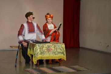 театральные коллективы показывали постановки в рамках межрайонного театрального фестиваля «На пятачке» 11