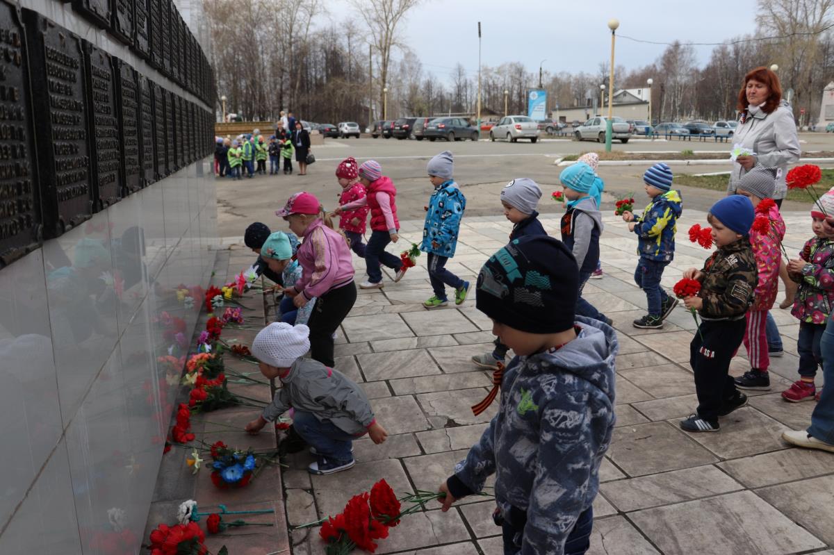 Почтили память героев