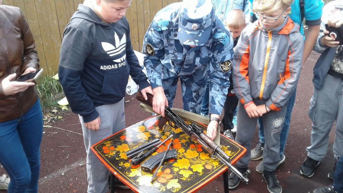 Для юных песковчан провели военно-патриотическую игру