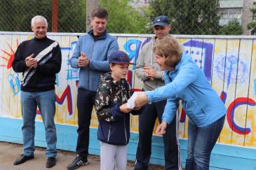 В хоккейной коробке в Омутнинске состоялся праздник «Семья. Традиции. Спорт» 6