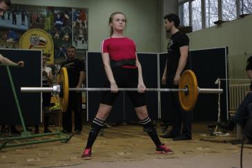 Ирина Костицына занимается пауэрлифтингом