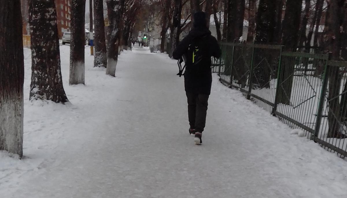 В гололед лучше не торопиться