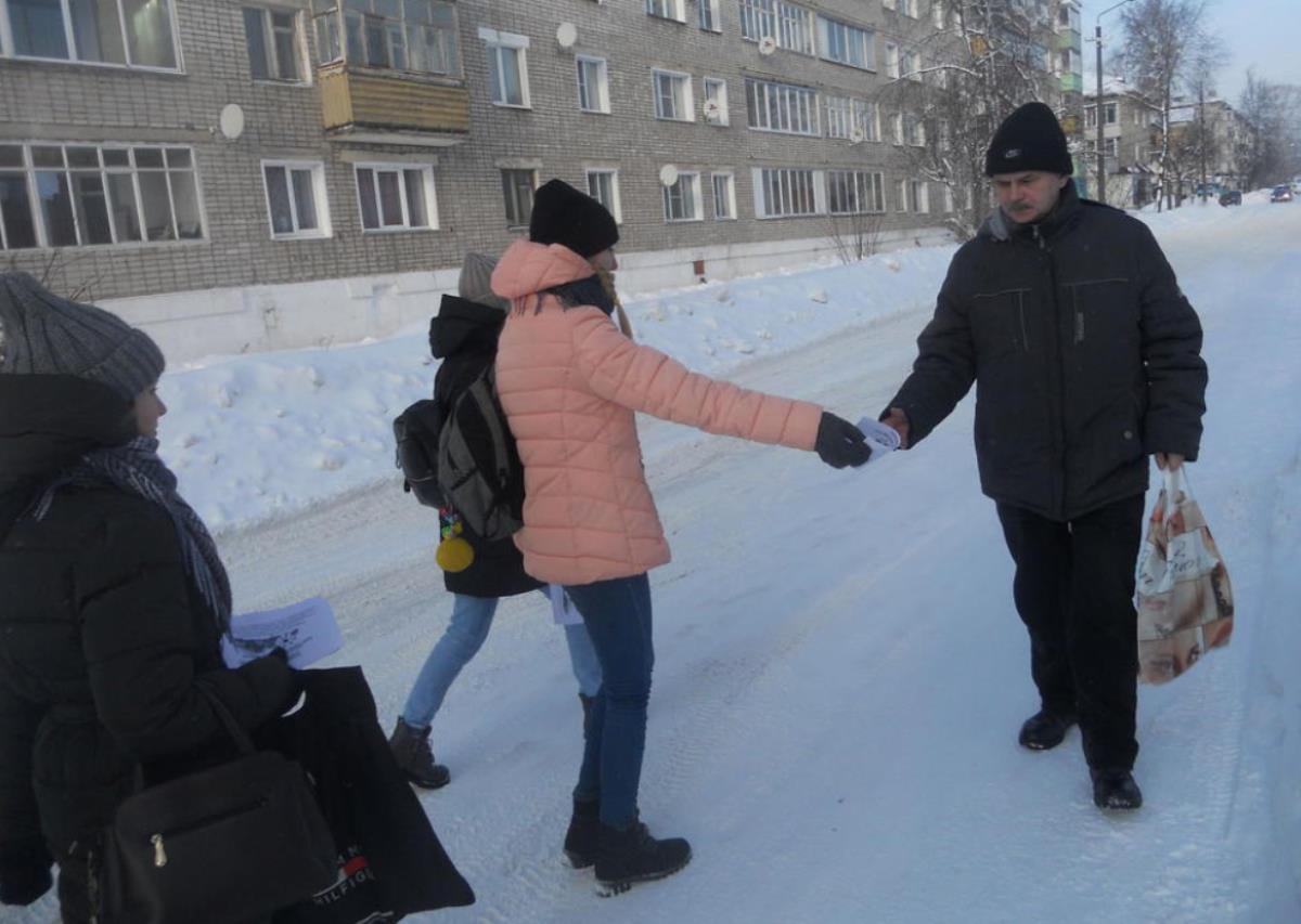 Студенты призывали голосовать