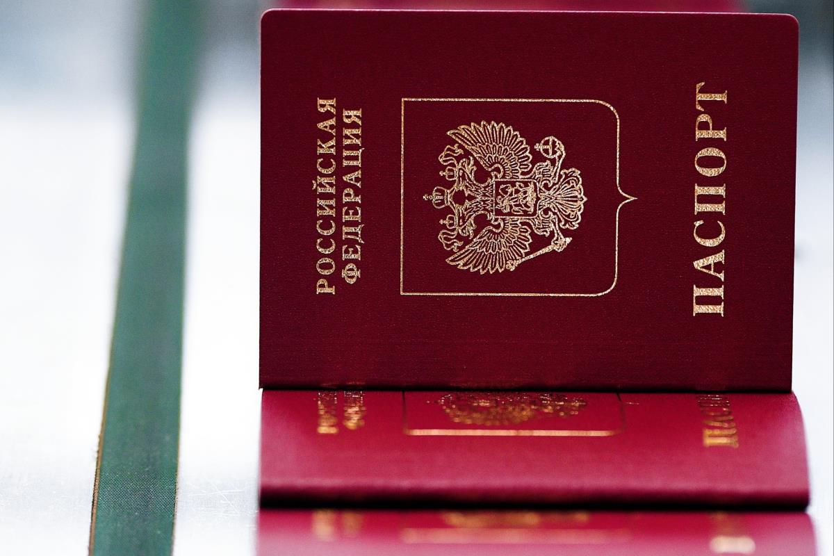 Обменять просроченные паспорта и водительские права можно до конца года  