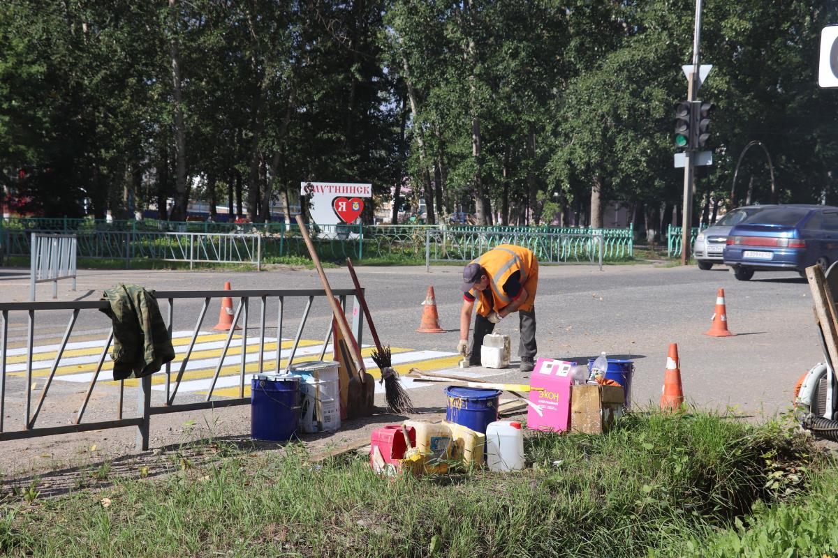 В бело-желтом исполнении