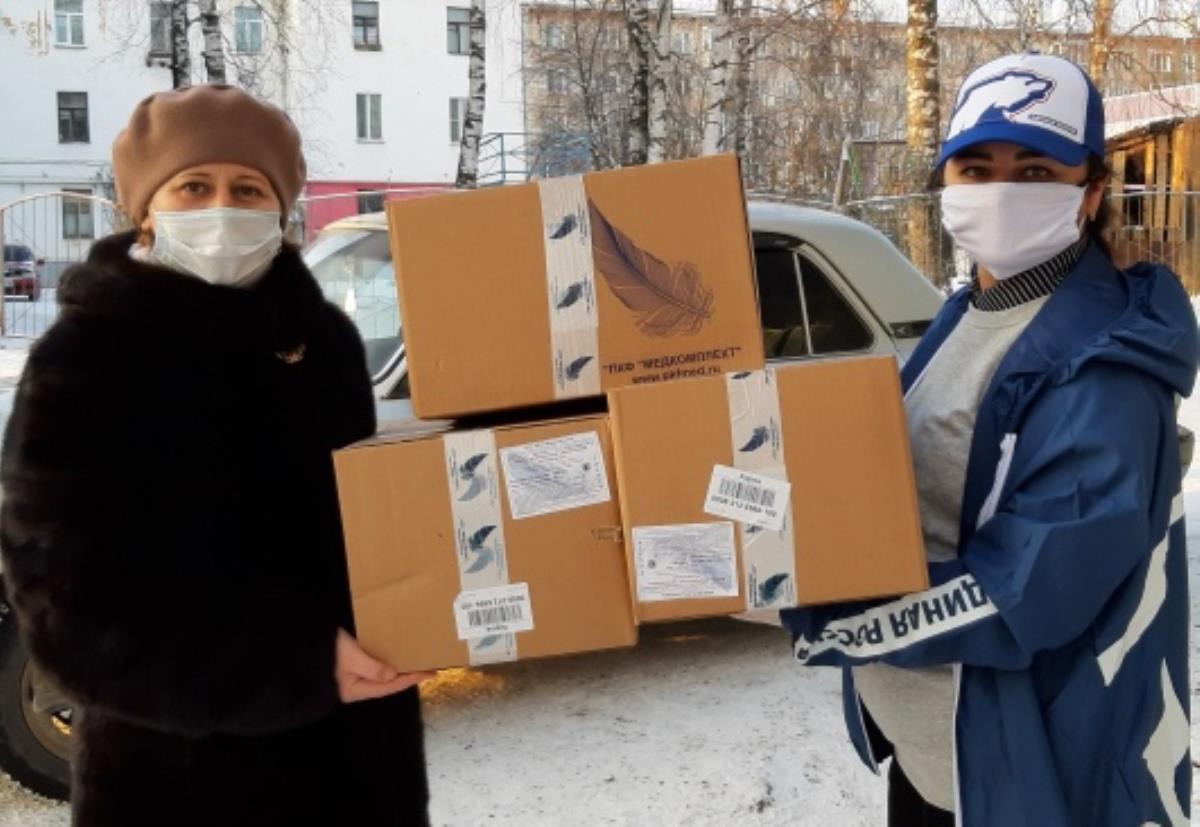 Омутнинцы присоединились к акции «#СпасибоВрачам» / Мой Омутнинск