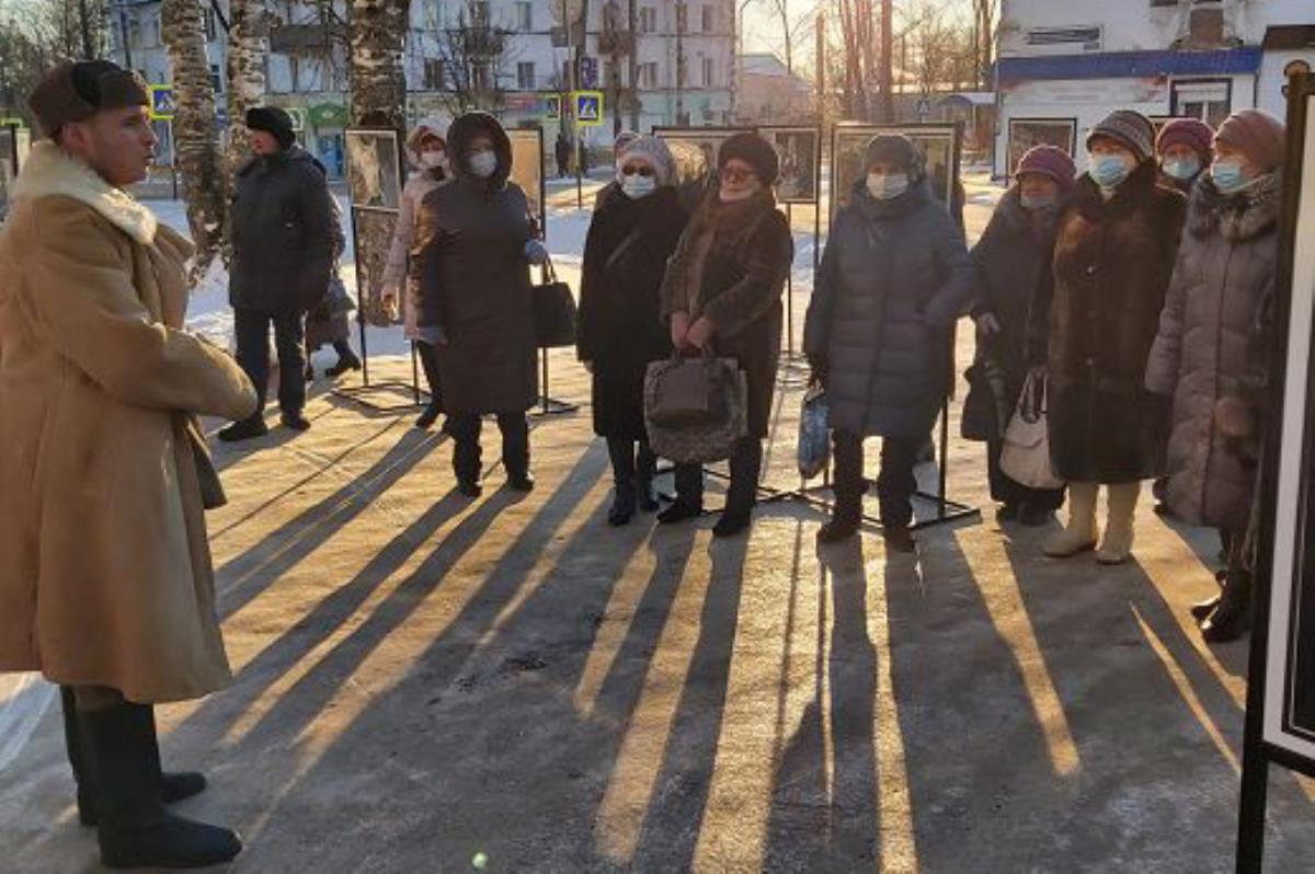 «Маршрут памяти»: в Омутнинске  побывала мобильная патриотическая экспозиция