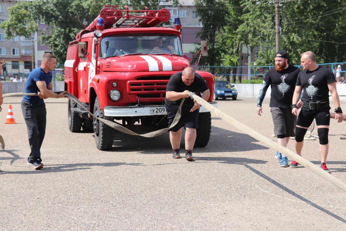 Спортивный праздник в честь Дня металлурга и Дня города прошёл на ура!