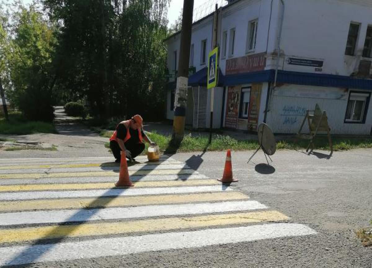 В Омутнинске обновляют зебры