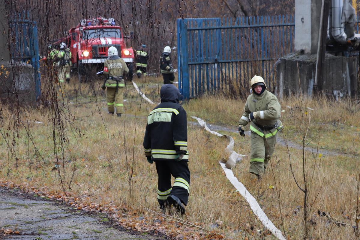 Отработали порядок действий на случай пожара / Мой Омутнинск