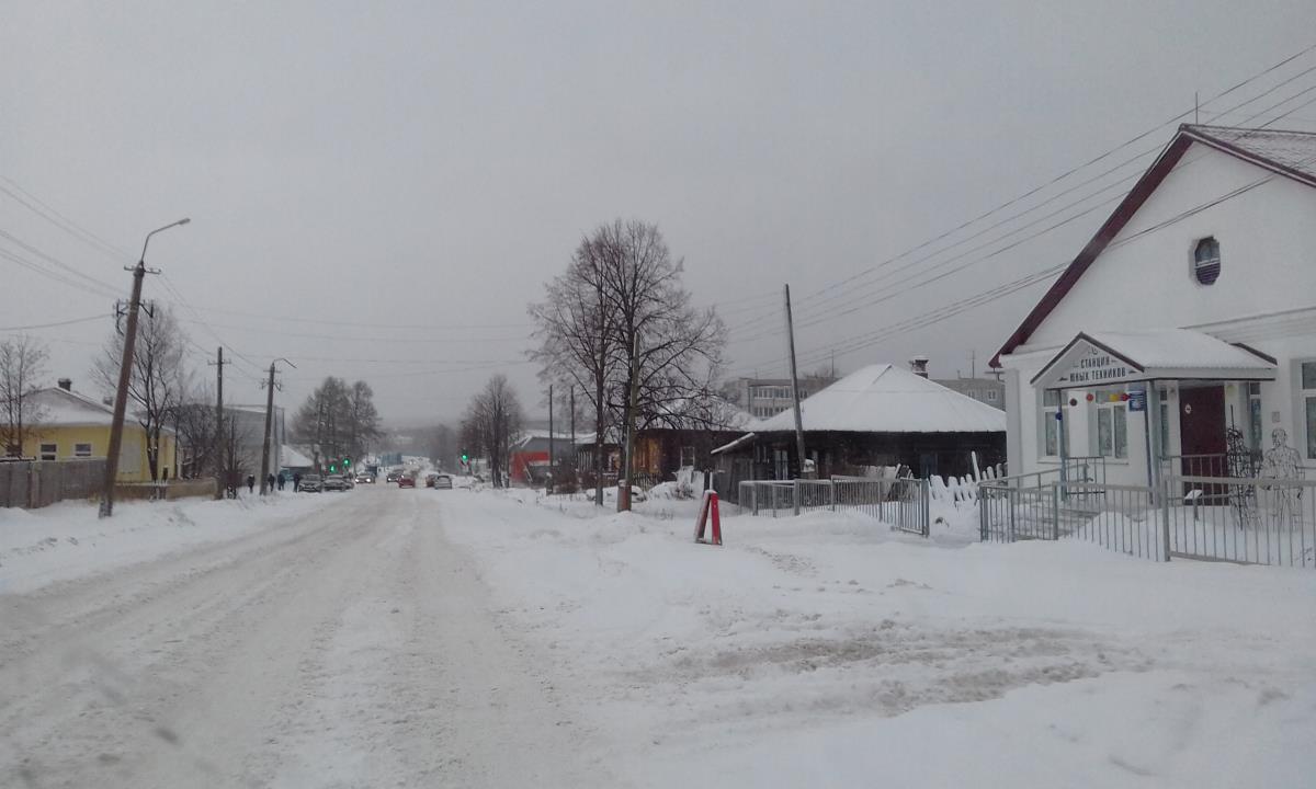 На улицах города устанавливают новые светильники