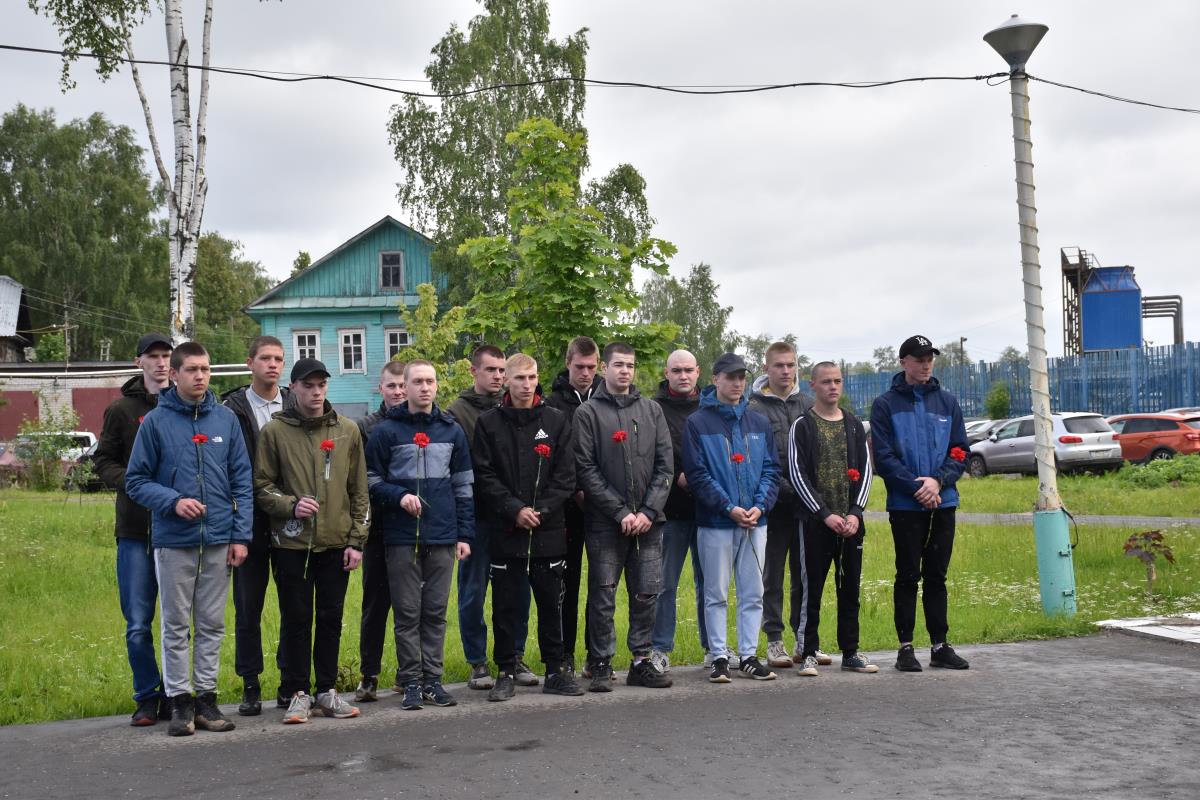 Призывники отправились служить