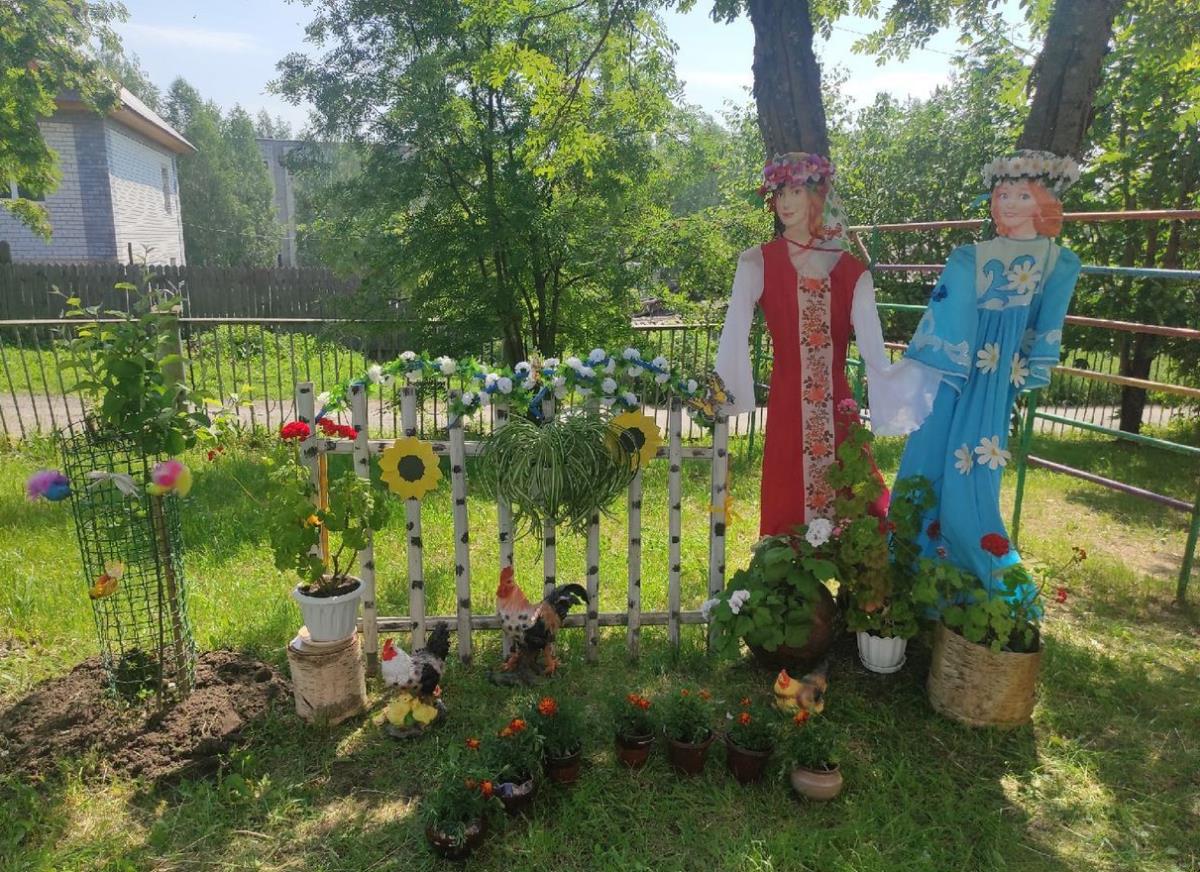 Конкурс завершился, а цветники радуют горожан