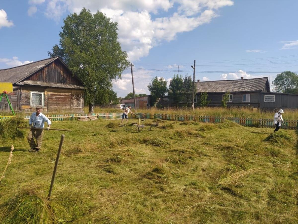 Белорецкий Дом культуры провел субботник / Мой Омутнинск