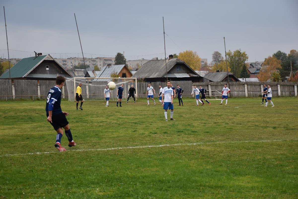 Футбольная команда «Металлург» принимала на своем поле кировский «Прогресс»