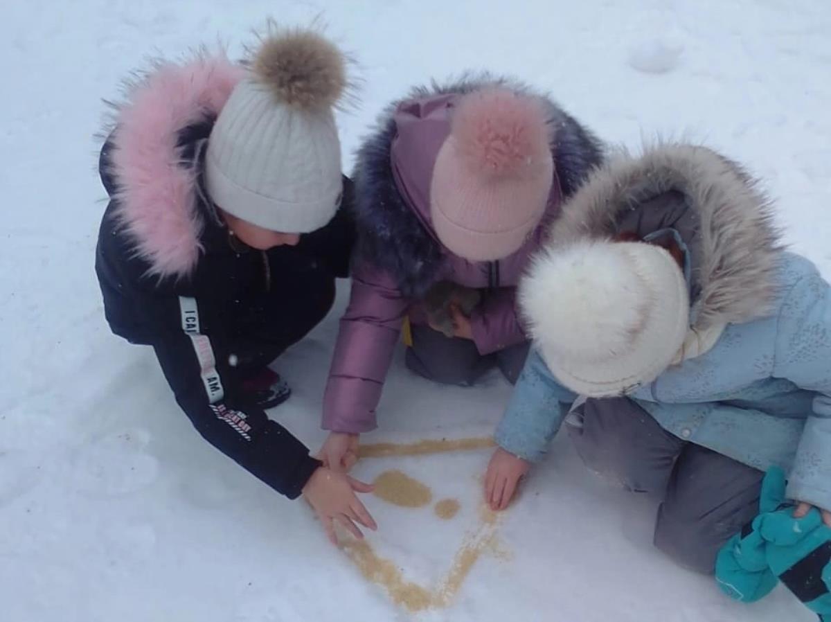 Юные жители продолжают совершать добрые дела