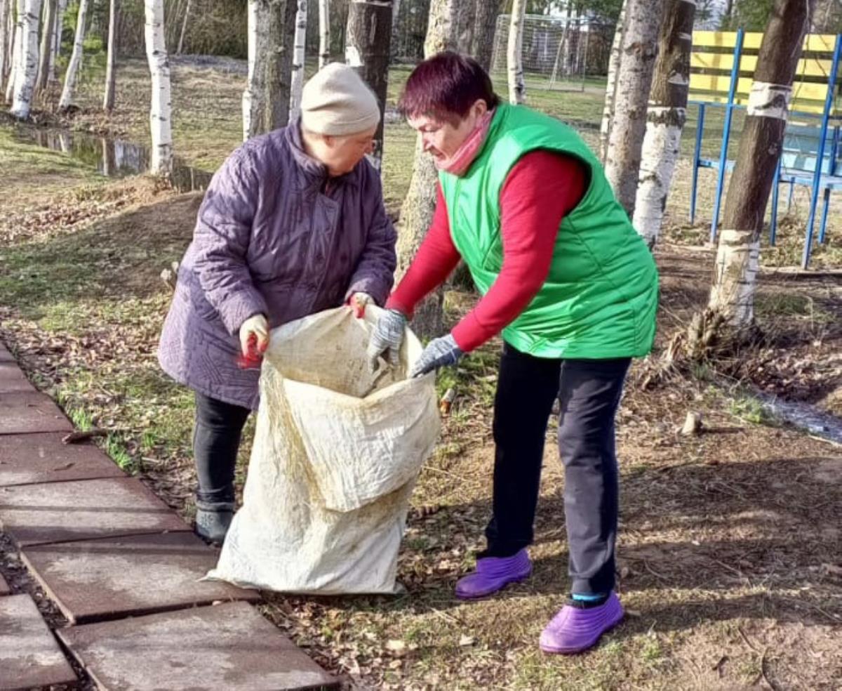 В ТОС «Мирный» прошел субботник