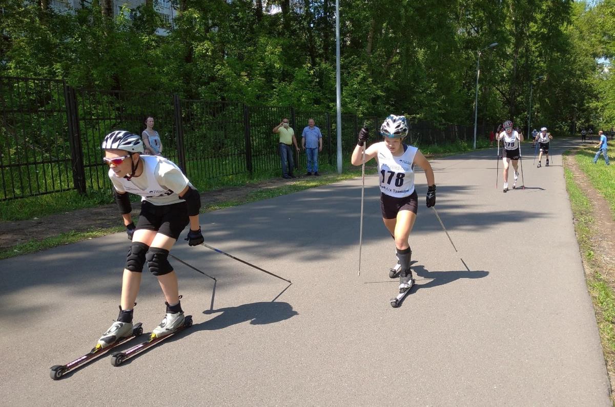 В Кирове состоялся первый этап Кубка города по лыжероллерам