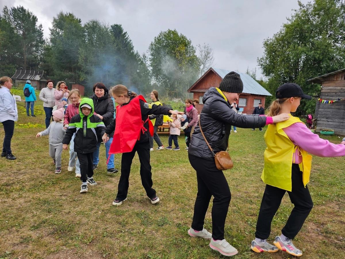 В теплой дружественной атмосфере