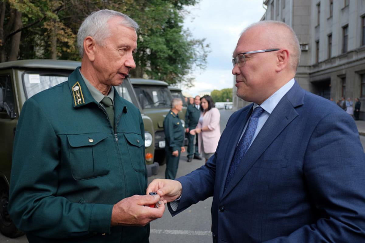 Кировские лесничие получили 24 автомобиля УАЗ для патрулирования
