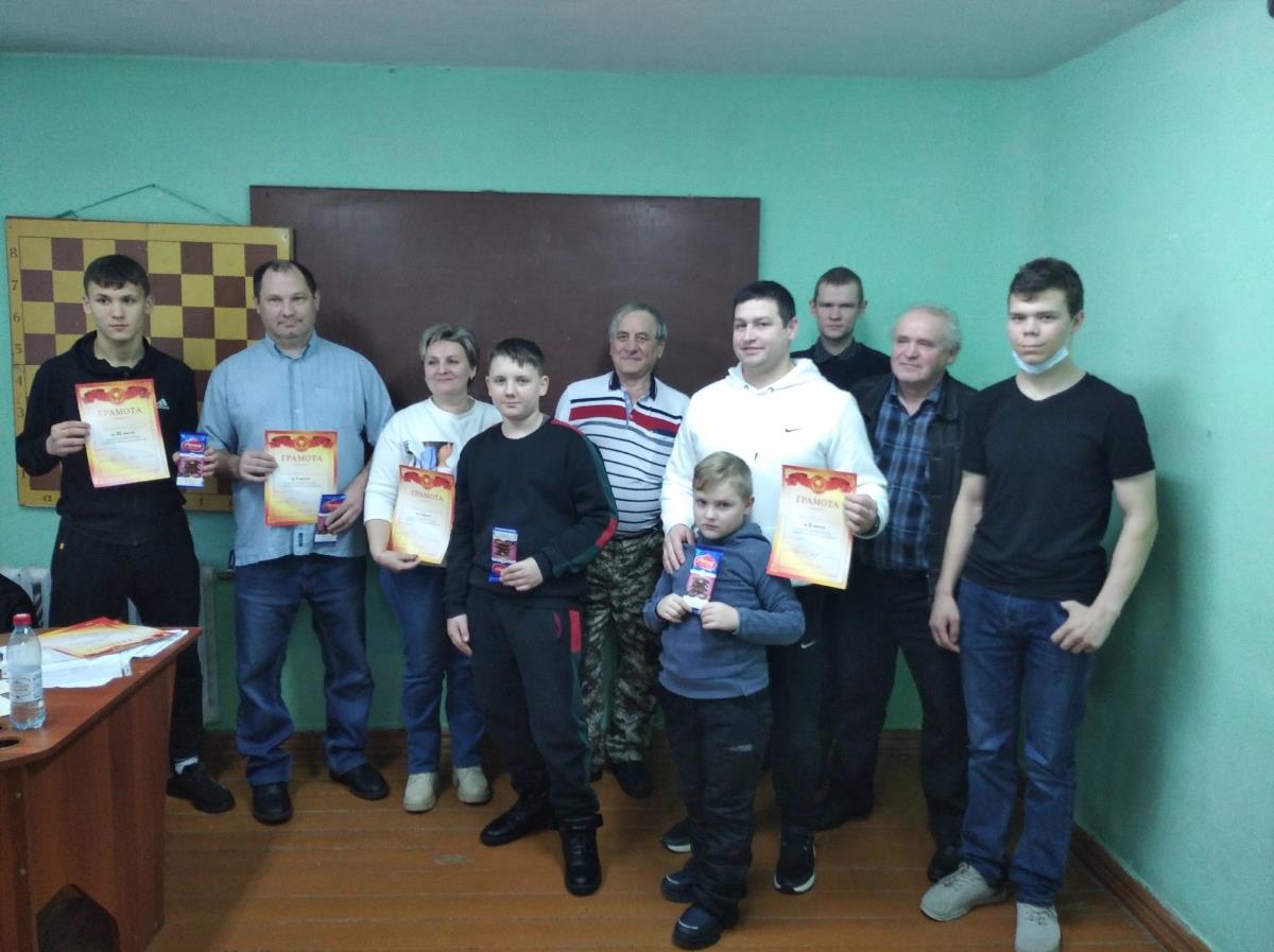 В Омутнинске состоялся турнир по шашкам