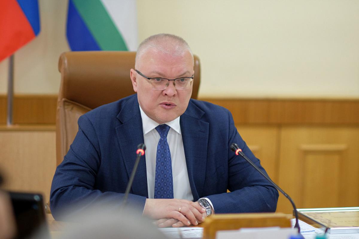 Александр Соколов поручил рассмотреть возможность строительства дороги в Песковку и Восточный