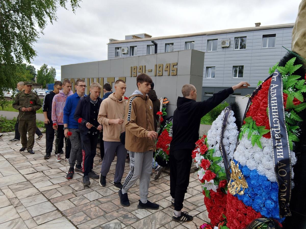 Призывники отправились в армию