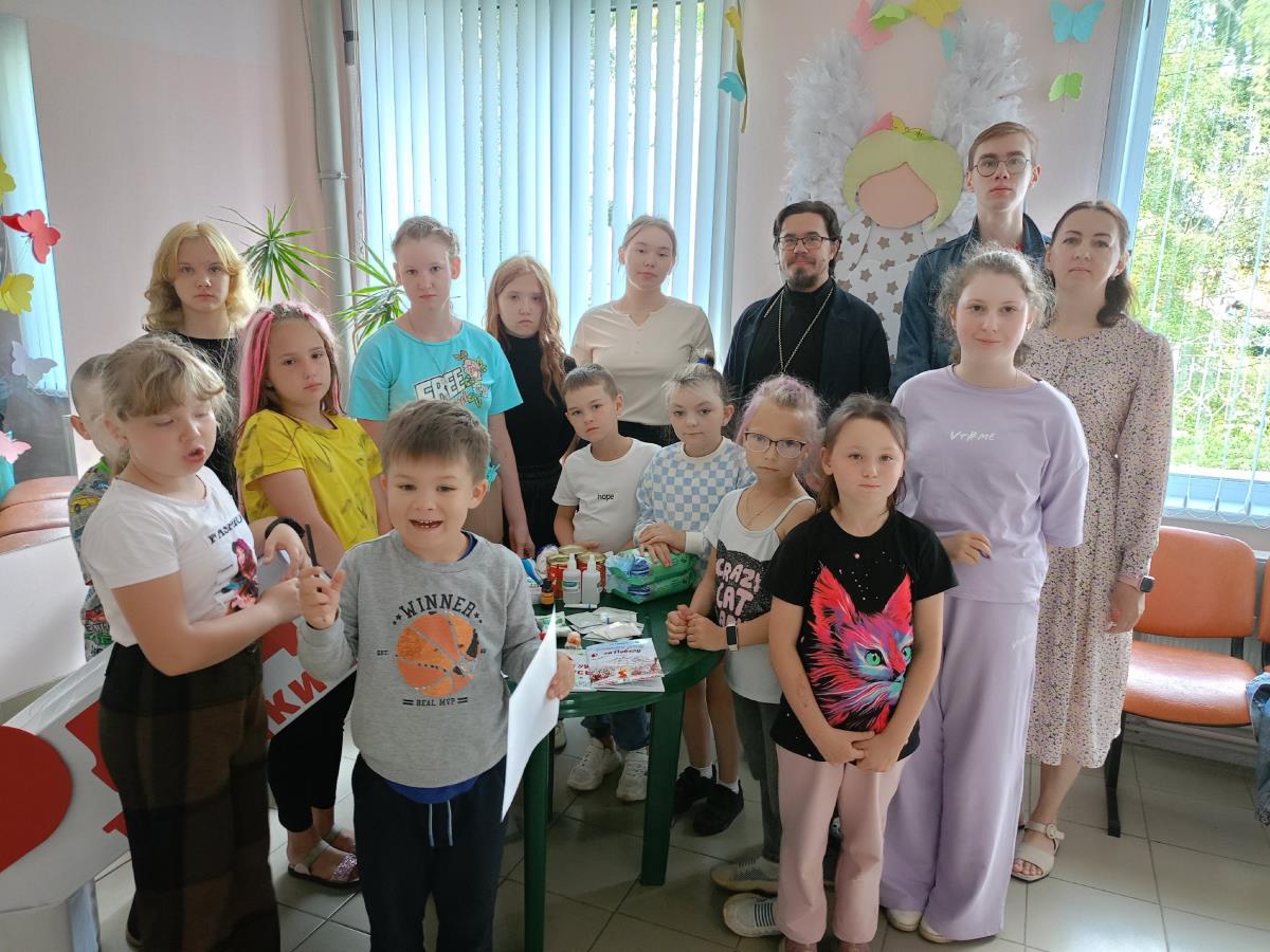 Совместная зарядка, рассказ о студентах и помощь бойцам / Мой Омутнинск