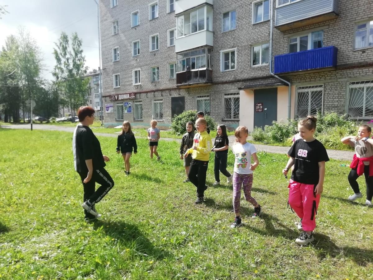 В библиотеке Восточного отметили День физкультурника / Мой Омутнинск