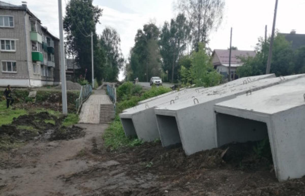 Продолжается благоустройство пешеходной зоны 