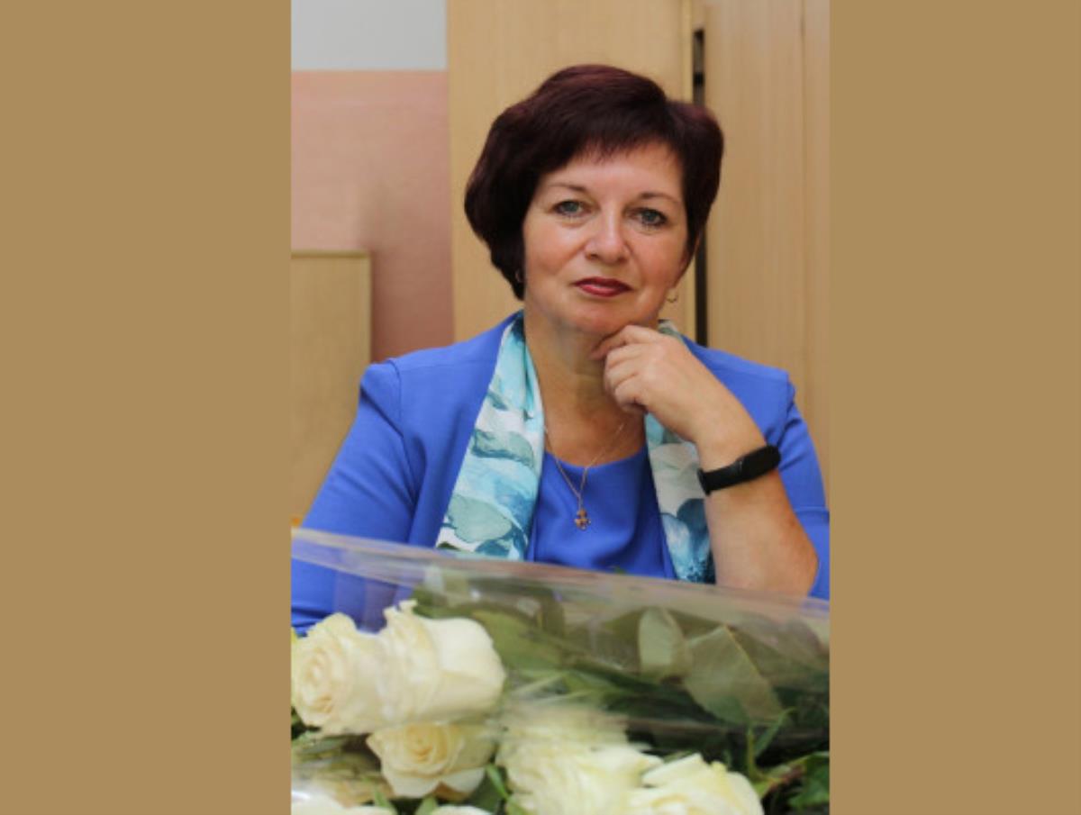 Высокая награда омутнинского педагога