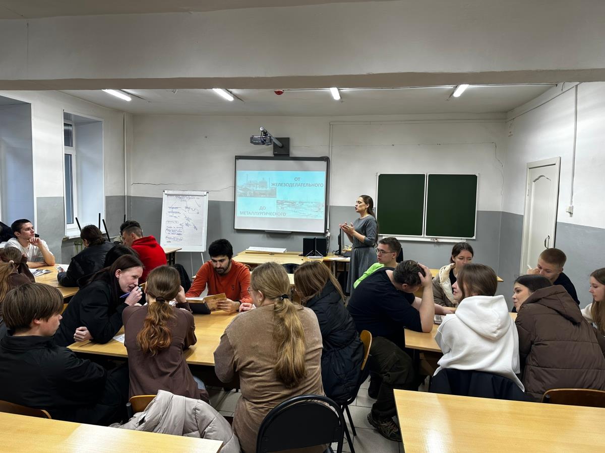 Студенты медколледжа посетили Омутнинский металлургический завод