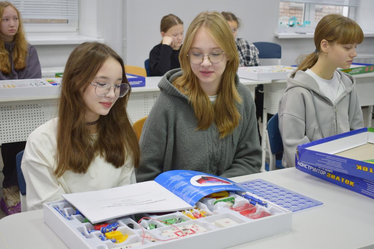 Кванториум встречал гостей из пгт Восточный