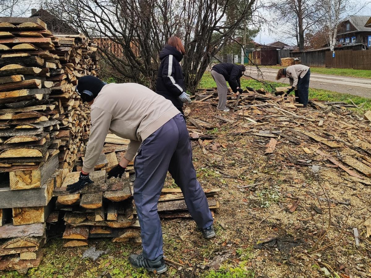 Студенты медколледжа навестили семью участника СВО