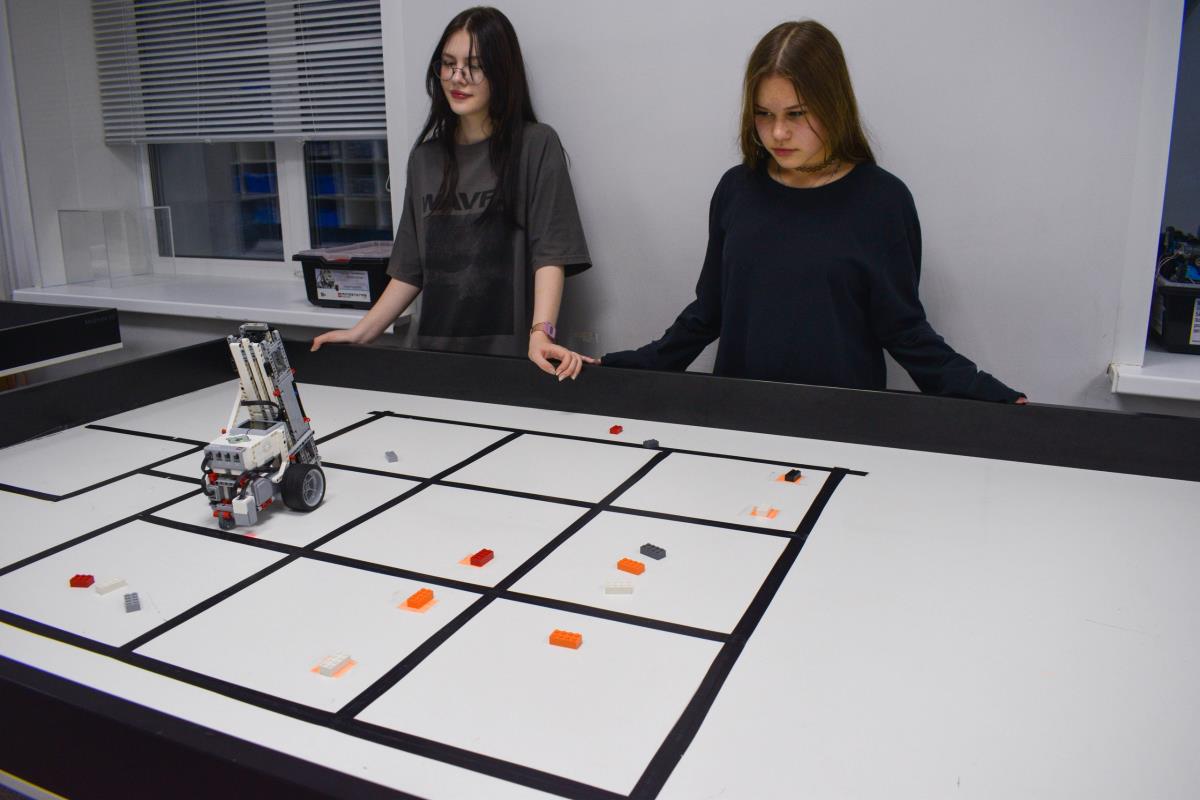 Робот, играющий в судоку