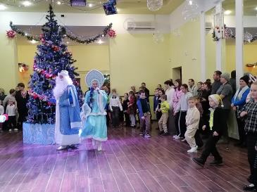 Елки в поселках_5