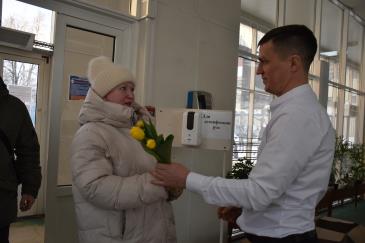 На проходной_4