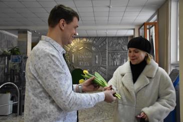 На проходной_22